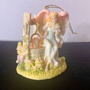 Phoebe Heart’s Content 2002 Club Exclusive Roman Inc. Angel Water Well Flowers